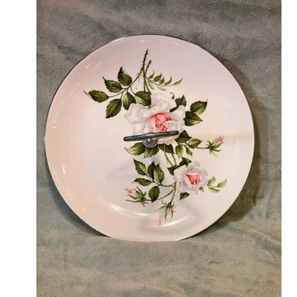 Vintage Crooksville USA Rose Design Porcelain 9 1/4" Serving Plate (1950s) - Picture 3 of 7